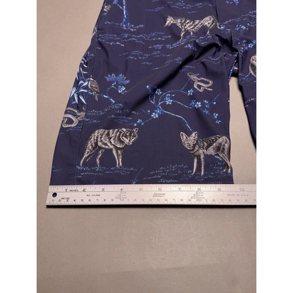 Greyson Shorts Mens 33 Blue Animal Print Wolf Snake Golf Stretch Lightweight